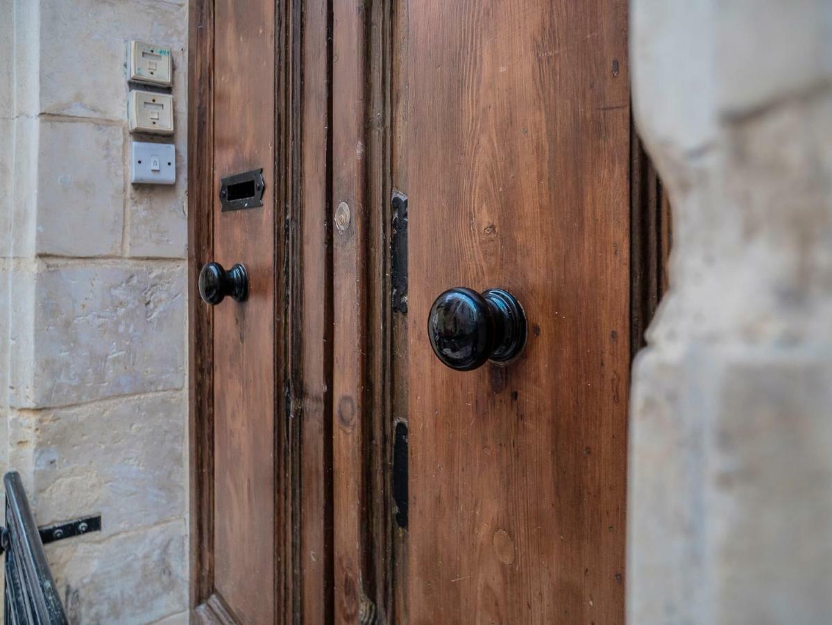 Valletta Main Street Apartment Bagian luar foto